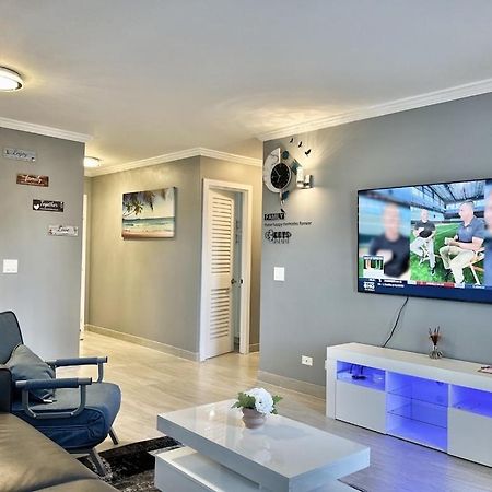 Waikiki Condo 2 Bedrooms 2 Bathrooms With 1 Free Parking Space 檀香山 外观 照片