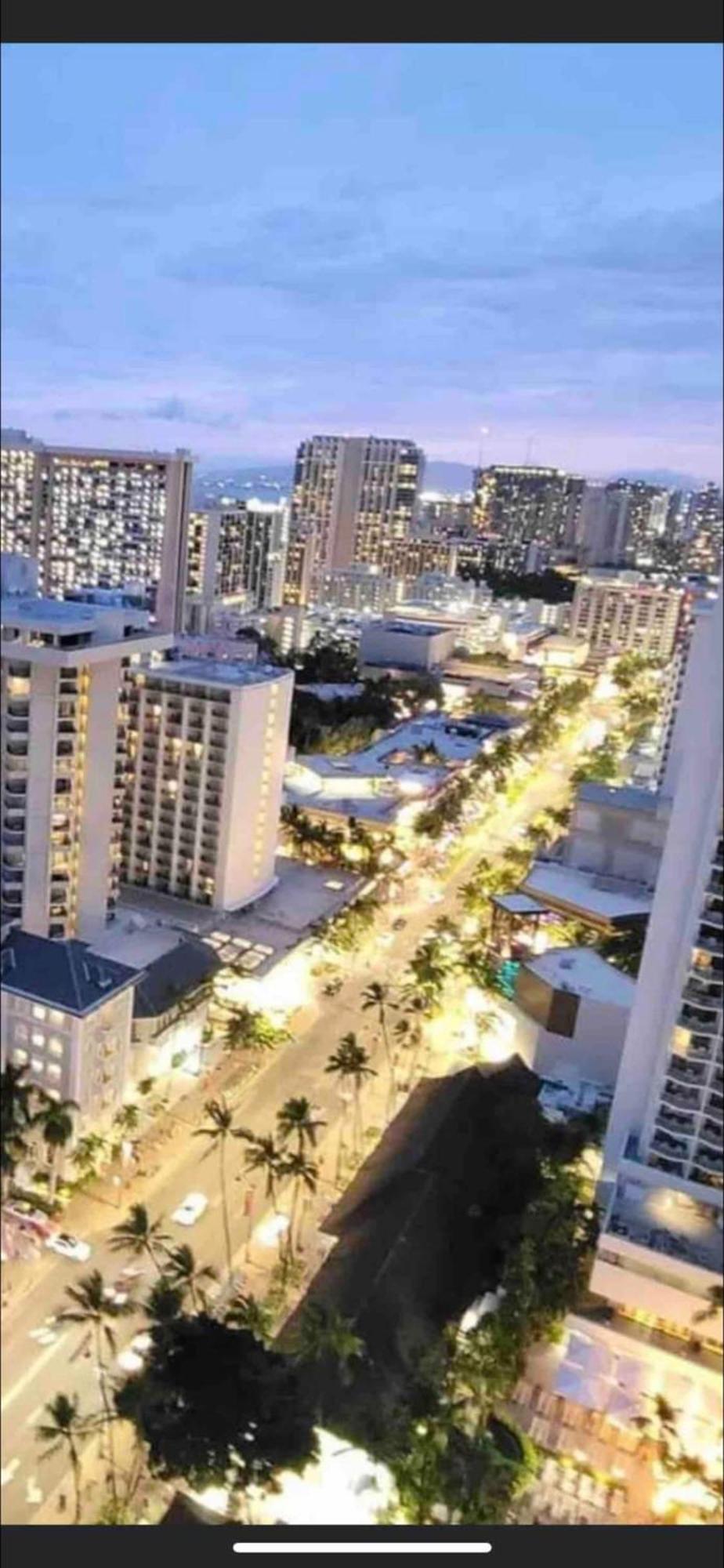 Waikiki Condo 2 Bedrooms 2 Bathrooms With 1 Free Parking Space 檀香山 外观 照片