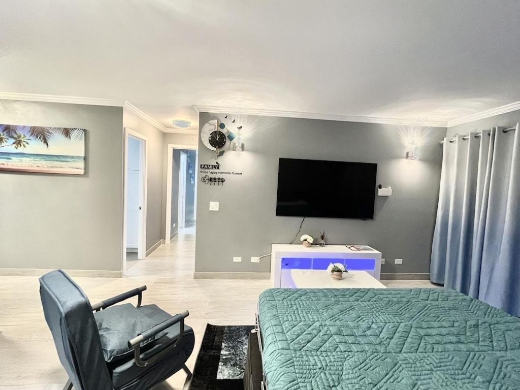 Waikiki Condo 2 Bedrooms 2 Bathrooms With 1 Free Parking Space 檀香山 外观 照片
