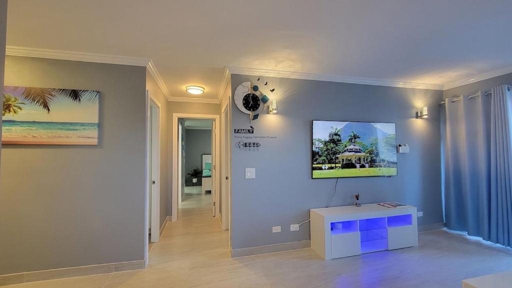 Waikiki Condo 2 Bedrooms 2 Bathrooms With 1 Free Parking Space 檀香山 外观 照片