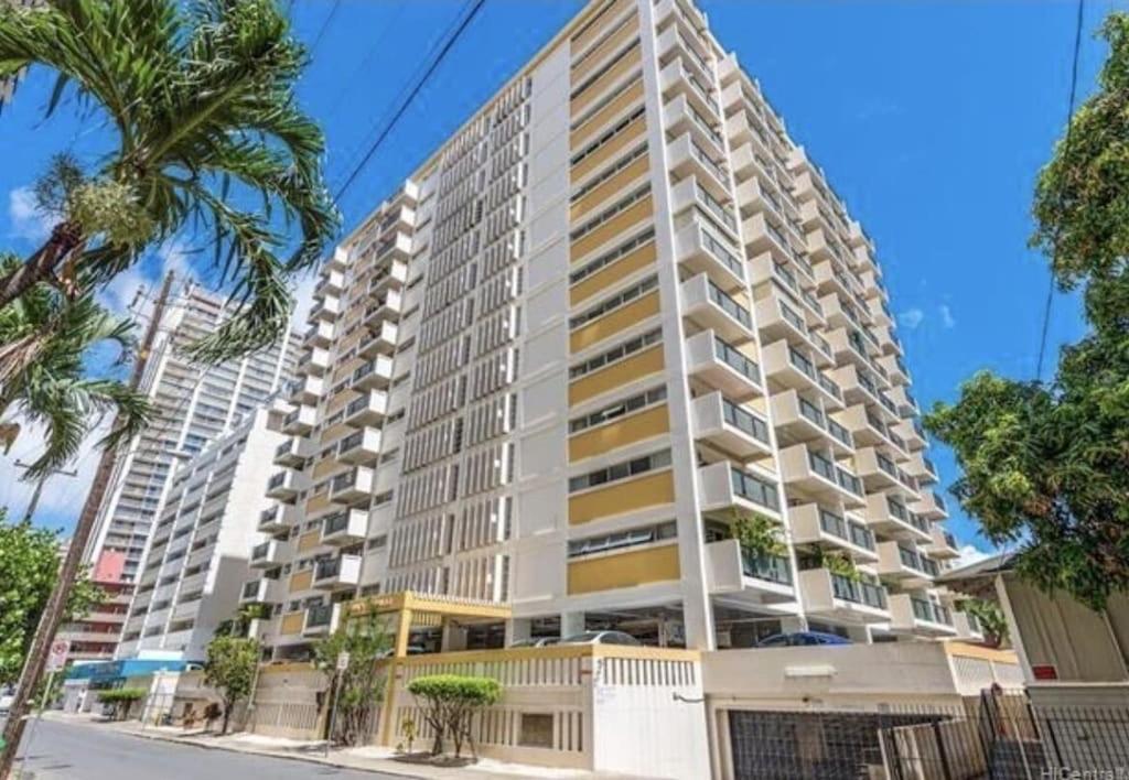 Waikiki Condo 2 Bedrooms 2 Bathrooms With 1 Free Parking Space 檀香山 外观 照片